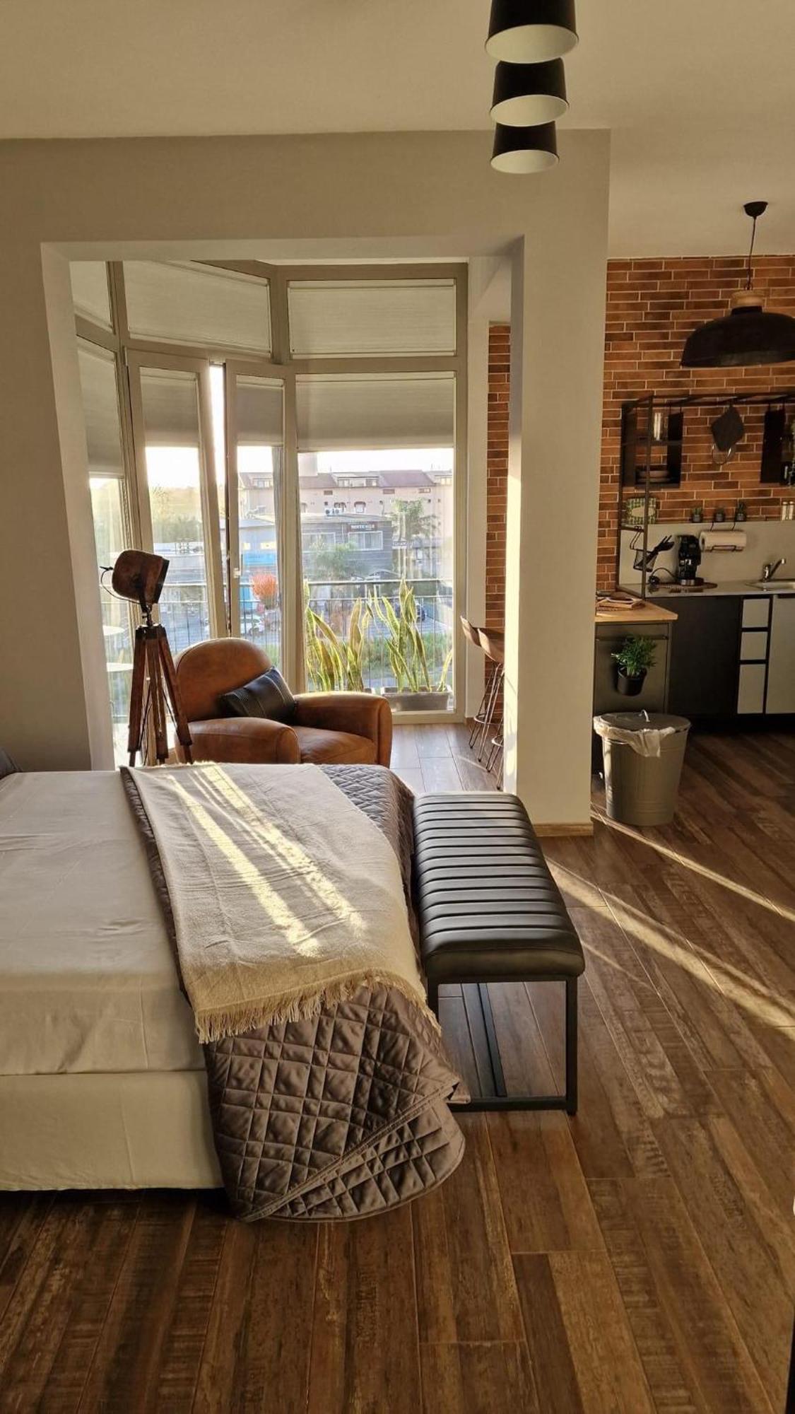 Pi'S Apartments Comfort & Chill San Nicola La Strada Екстериор снимка